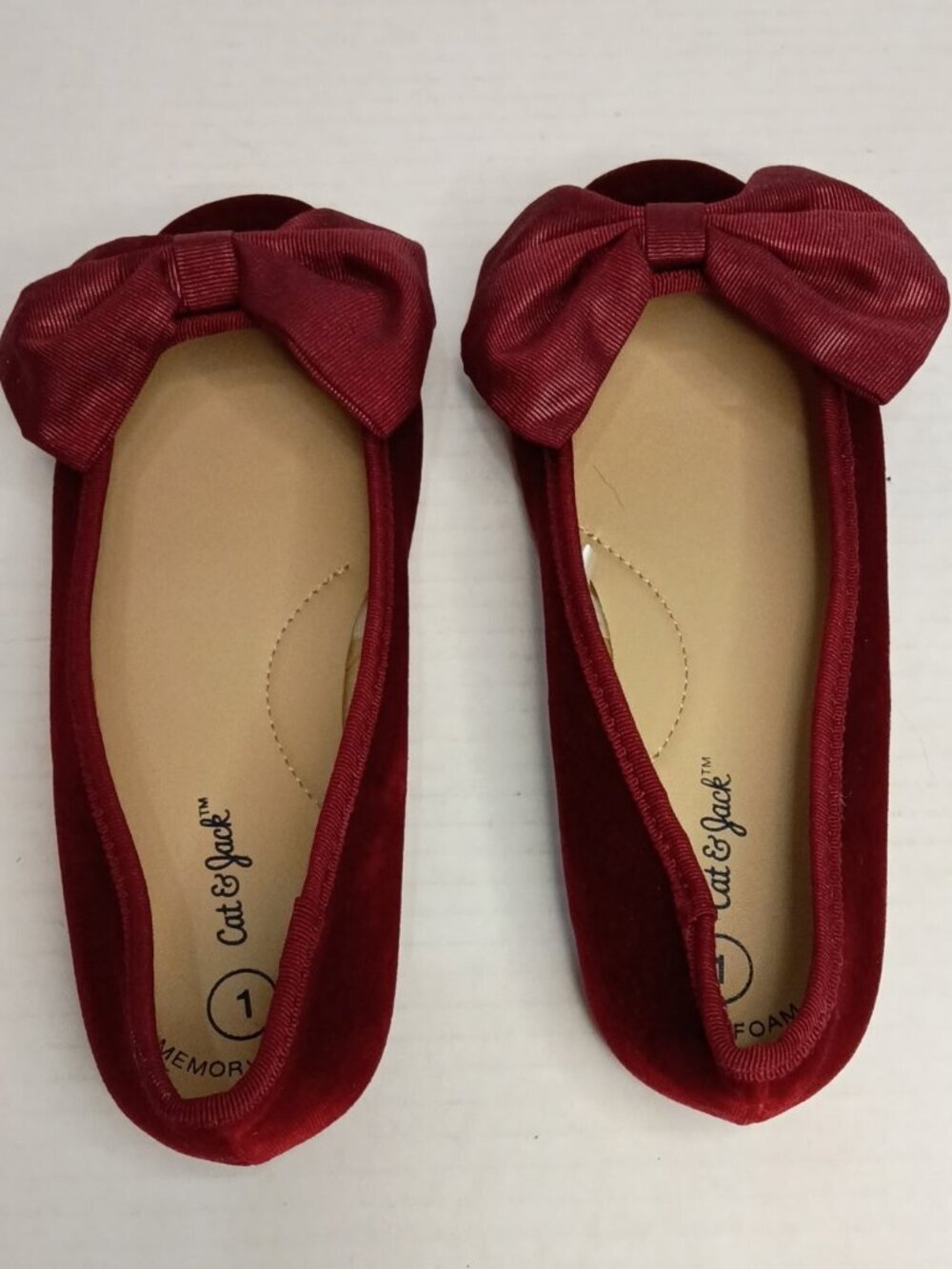 Cat & Jack Red Velvet Perla Bow Ballet Flats Girls Youth Size 1 - Picture 2 of 7